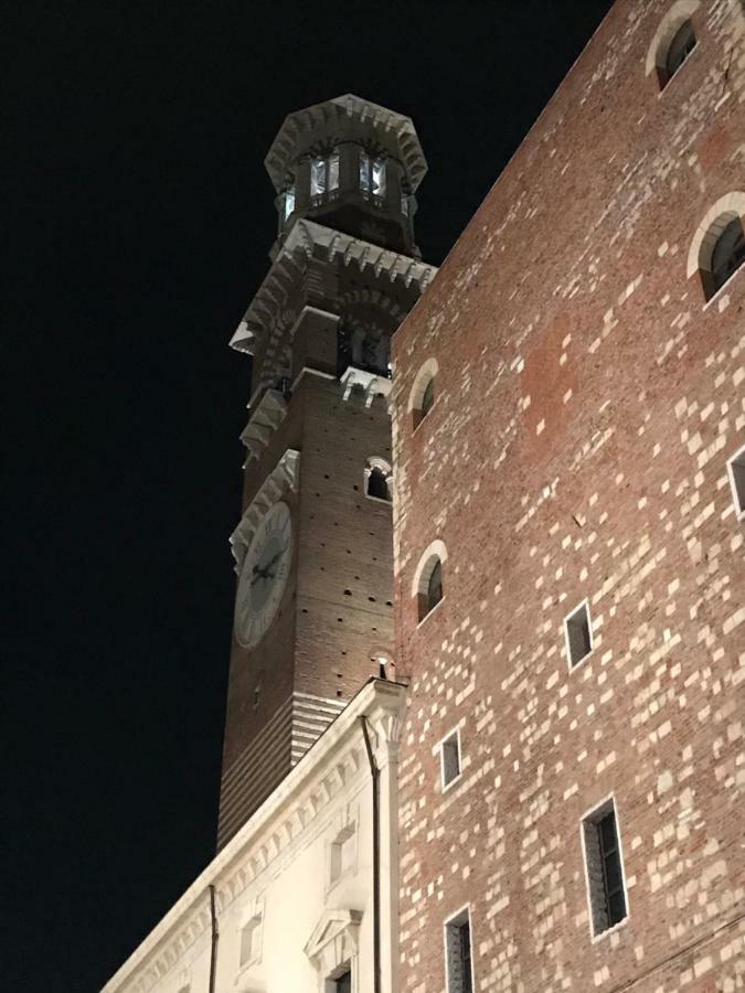 76 négyzetméteres stúdió Apartman 1 fürdőszobával Citta Antica területén Verona Kültér fotó