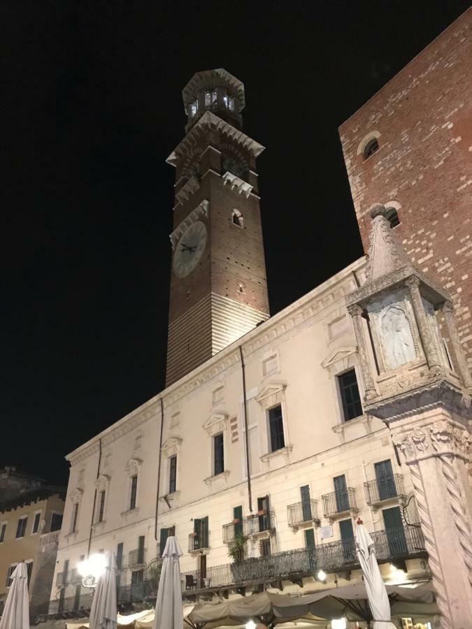 76 négyzetméteres stúdió Apartman 1 fürdőszobával Citta Antica területén Verona Kültér fotó